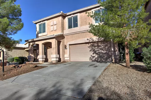 1260 E SADDLE Way, San Tan Valley, AZ 85143