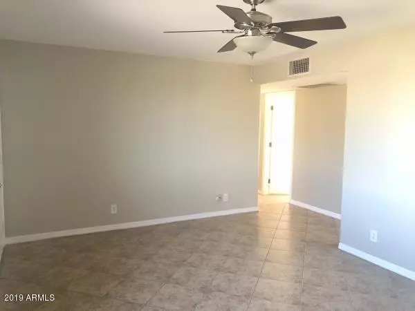 Phoenix, AZ 85041,251 W DESERT Drive