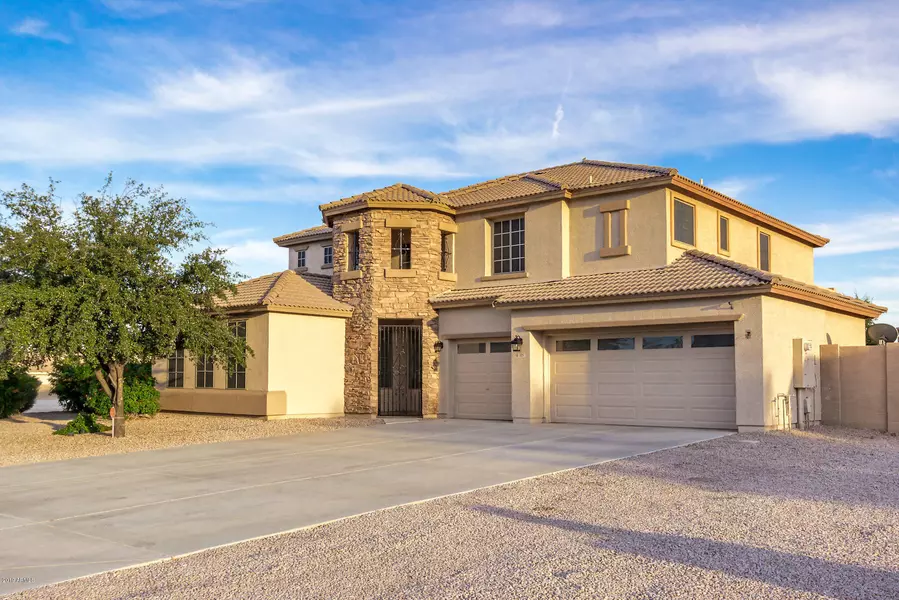 105 E Paso Fino Way, San Tan Valley, AZ 85143