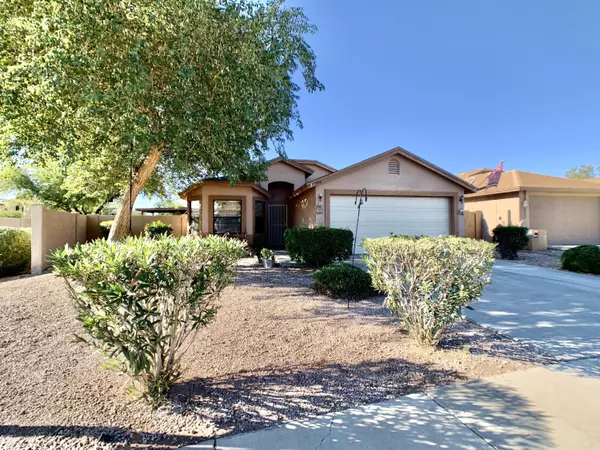 746 S PAUSTIAN Circle, Apache Junction, AZ 85120