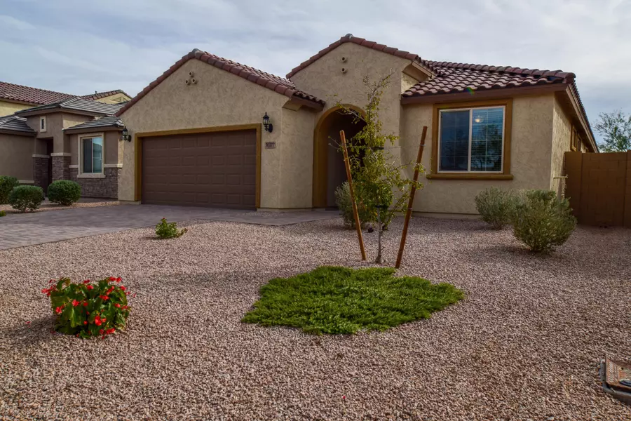 36177 N MATTHEWS Drive, San Tan Valley, AZ 85143