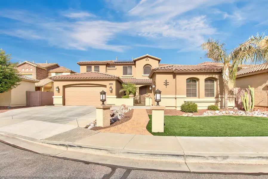 940 W FOLLEY Street, Chandler, AZ 85225