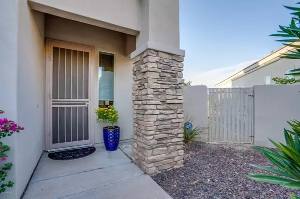 Phoenix, AZ 85042,2228 E FAWN Drive