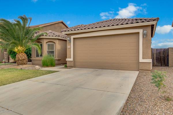 San Tan Valley, AZ 85143,33319 N SLATE CREEK Drive