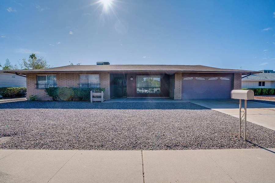 4323 W ROYAL PALM Road, Glendale, AZ 85302