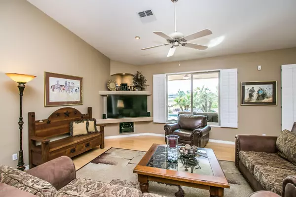 Scottsdale, AZ 85254,4901 E CHOLLA Street