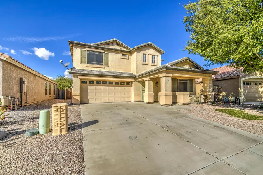 916 E Palomino Way, San Tan Valley, AZ 85143