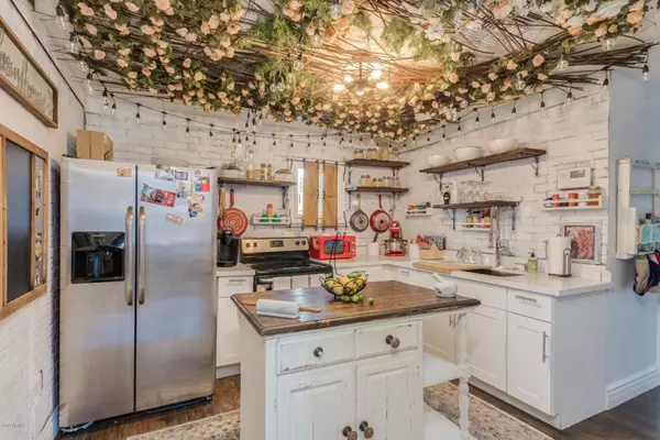 Phoenix, AZ 85040,3147 E MOBILE Lane