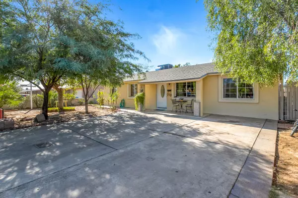 Phoenix, AZ 85033,4302 N 73RD Lane