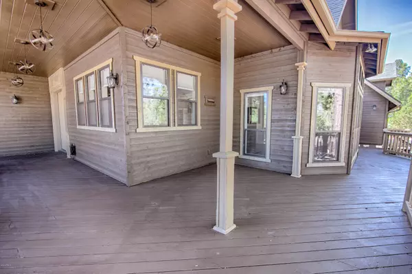 Pinetop, AZ 85935,490 BLACK PINE Drive