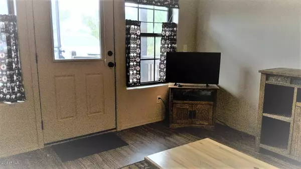 Overgaard, AZ 85933,2347 QUARTER HORSE Trail #126