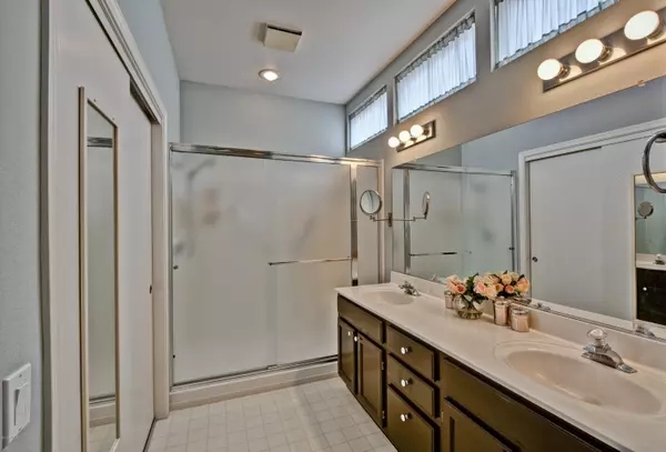 Sun City West, AZ 85375,14137 W ROBERTSON Drive