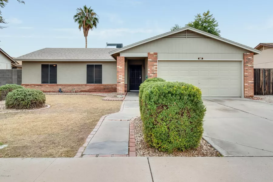 687 W BARROW Drive, Chandler, AZ 85225