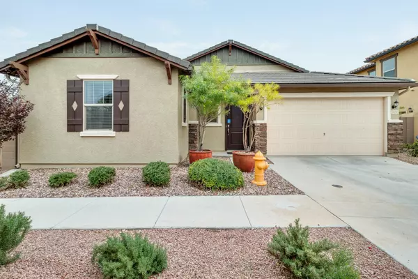 208 E BLUEJAY Drive, Chandler, AZ 85286