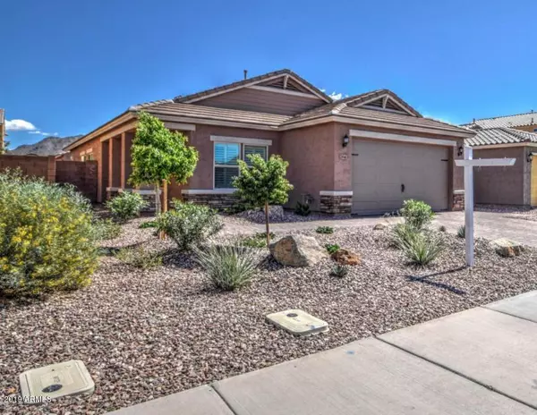 2643 E HICKORY Street, Gilbert, AZ 85298