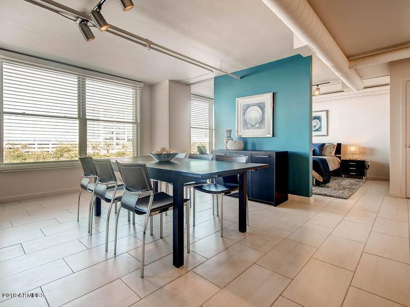 Phoenix, AZ 85013,535 W THOMAS Road #211