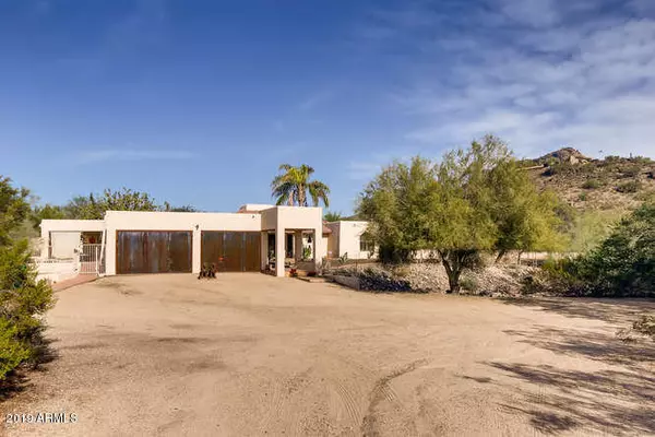 7131 N QUARTZ MOUNTAIN Road, Paradise Valley, AZ 85253