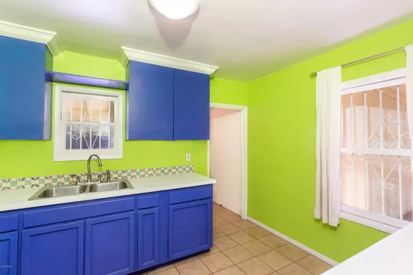 Tucson, AZ 85713,3218 E 23RD Street