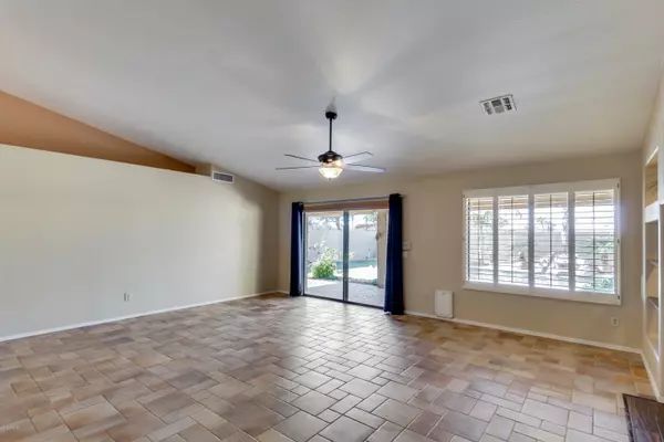 Sun Lakes, AZ 85248,9943 E SUNRIDGE Drive