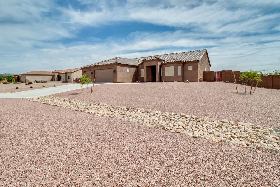 28323 N BUSH Street, Wittmann, AZ 85361