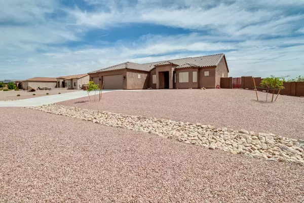 28323 N BUSH Street, Wittmann, AZ 85361