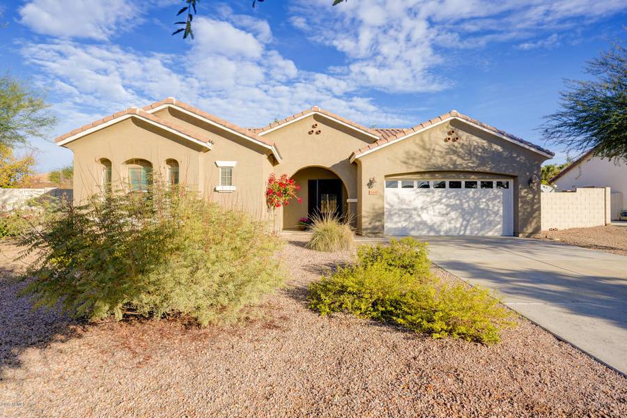 3160 E BLUE RIDGE Way, Gilbert, AZ 85298