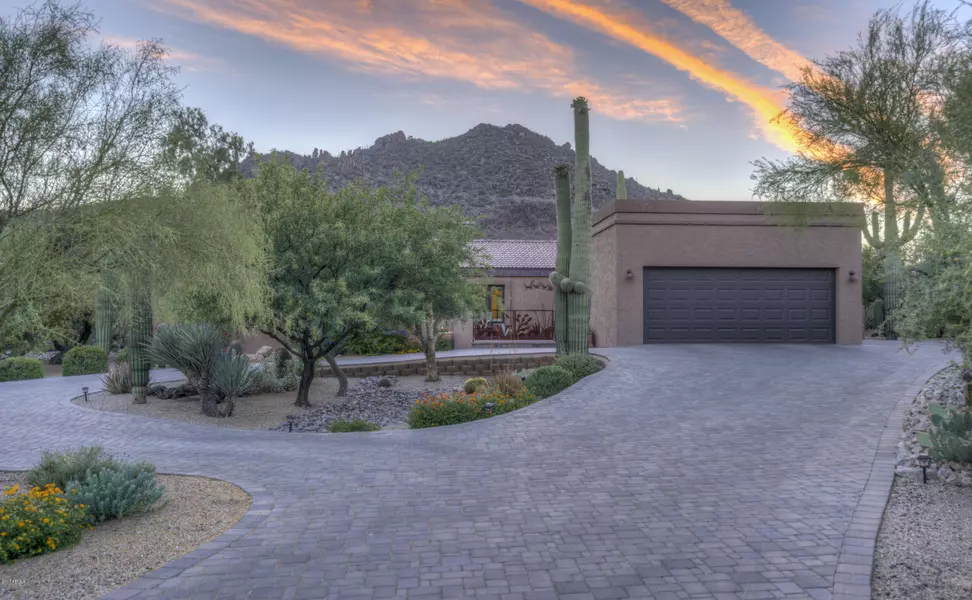 2202 N SAGEBRUSH Lane, Carefree, AZ 85377