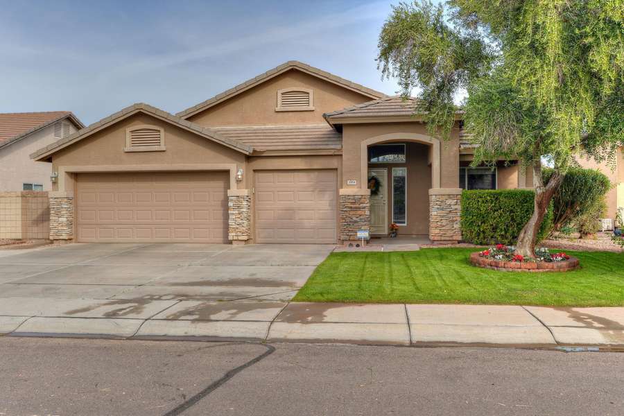 3964 E REMINGTON Drive, Gilbert, AZ 85297