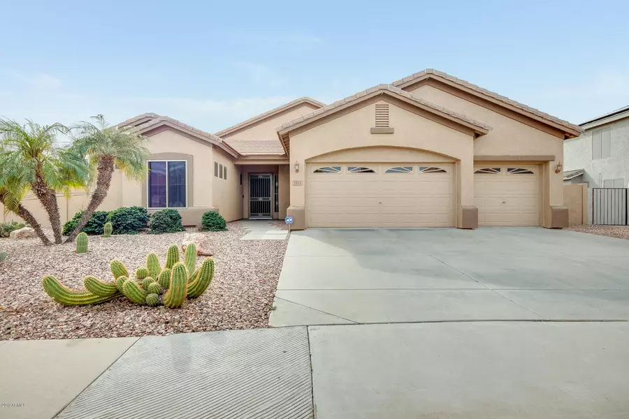 7221 W COTTONTAIL Lane, Peoria, AZ 85383