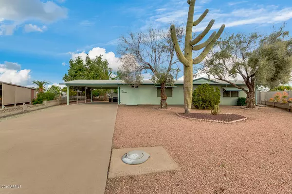 300 S 74TH Way, Mesa, AZ 85208