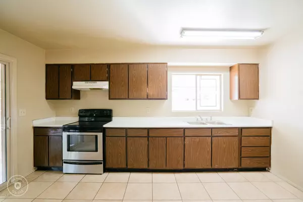 Glendale, AZ 85303,6841 W SAN JUAN Avenue