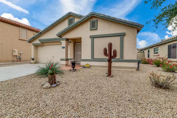 San Tan Valley, AZ 85143,931 W CEDAR TREE Drive