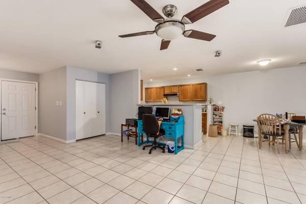 Chandler, AZ 85226,278 S ELM Street