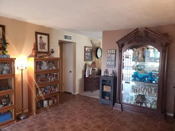 Mesa, AZ 85204,1719 S HALL --