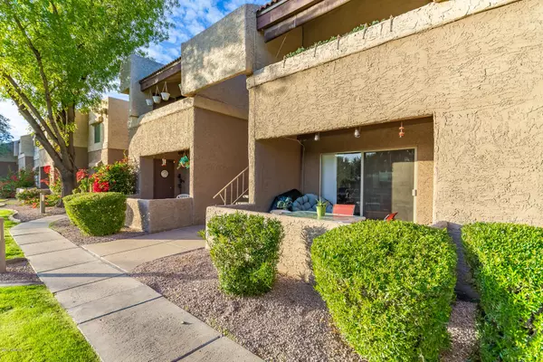 Phoenix, AZ 85032,4554 E PARADISE VILLAGE Parkway #110