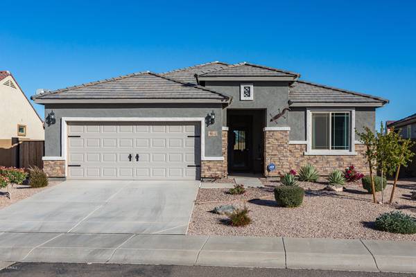 914 W BELMONT RED Trail, San Tan Valley, AZ 85143