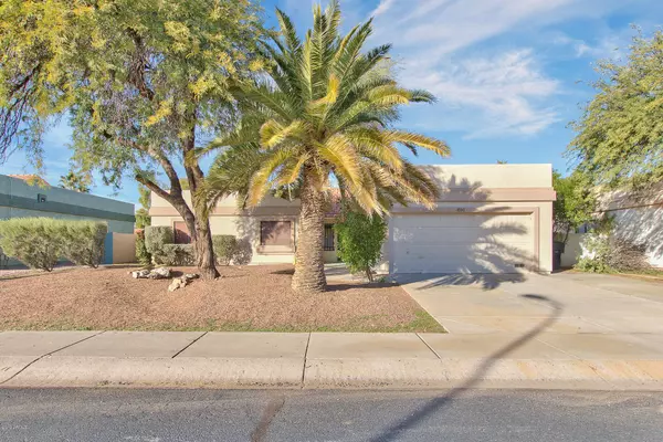 1580 E WHITTEN Street, Chandler, AZ 85225