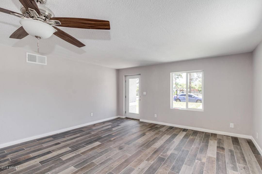 Phoenix, AZ 85008,2803 N 30TH Street