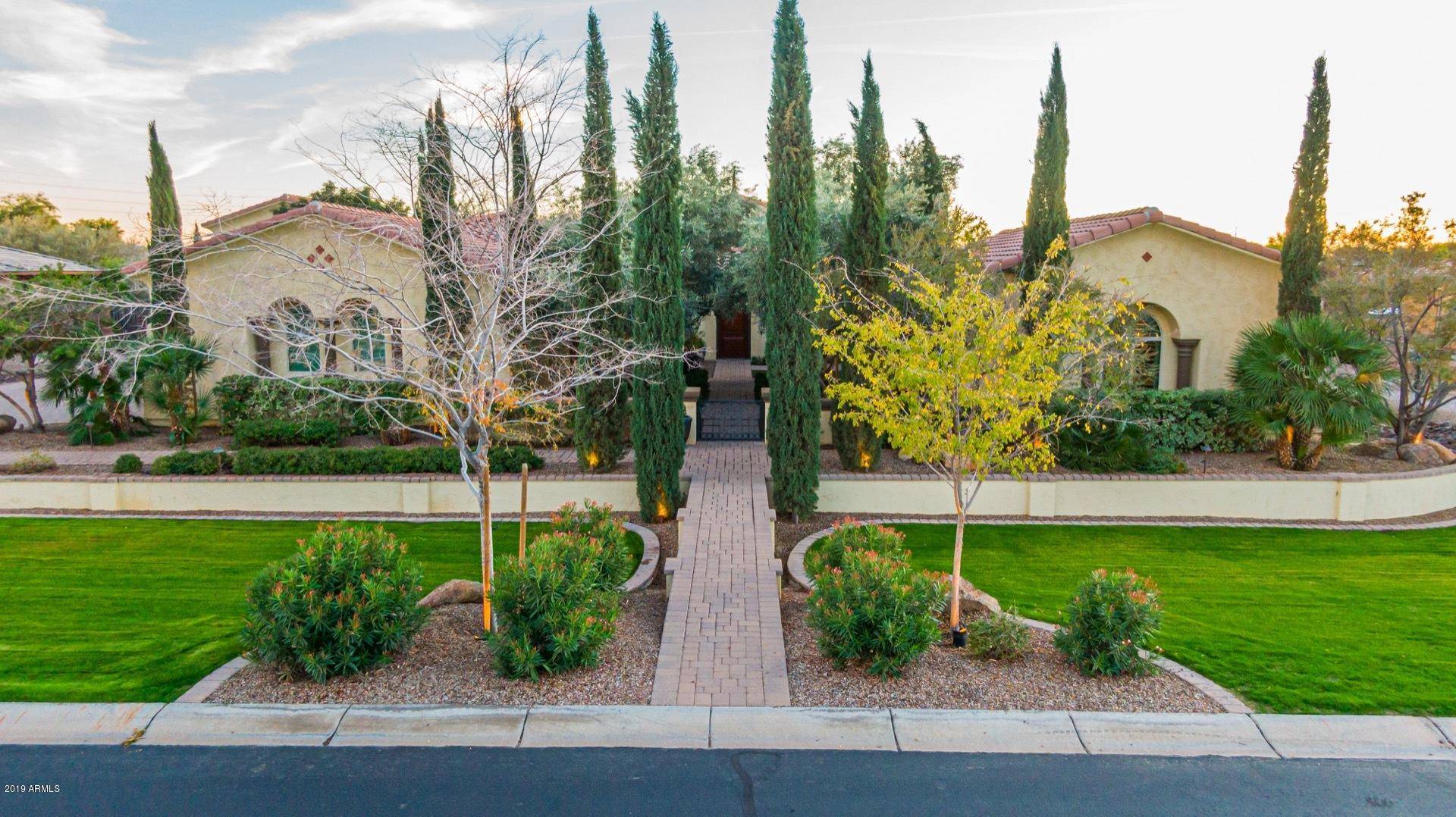 Gilbert, AZ 85297,2923 E FRUITVALE Avenue