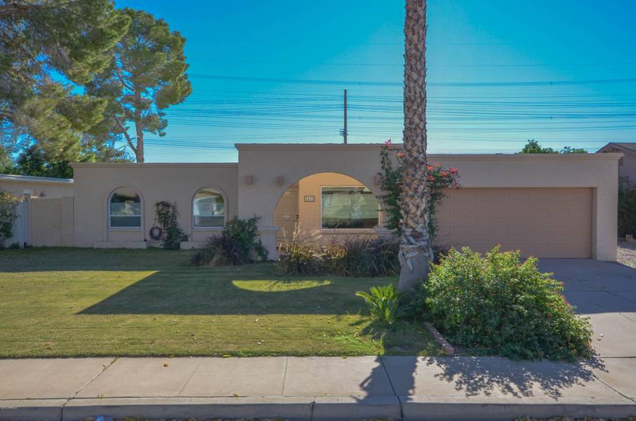 2423 W PERALTA Circle, Mesa, AZ 85202