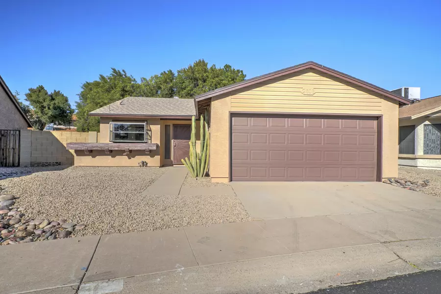 2606 W Winchcomb Drive, Phoenix, AZ 85023