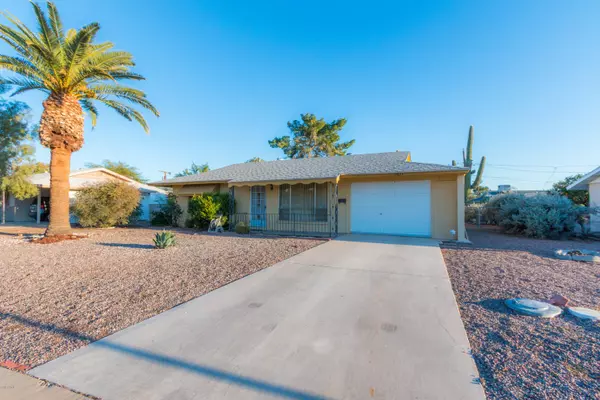 10633 W RIVIERA Drive, Sun City, AZ 85351