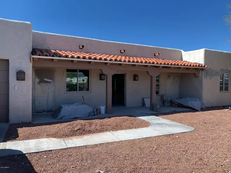 182 N SAGUARO Drive, Apache Junction, AZ 85120