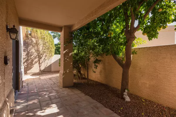 Scottsdale, AZ 85258,8071 E DEL TRIGO --