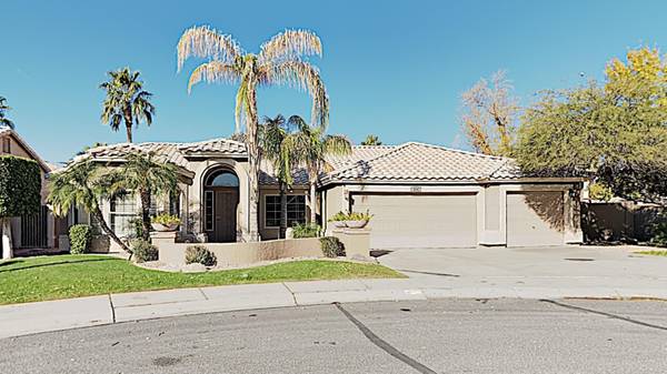 Gilbert, AZ 85233,804 S LAGOON Drive