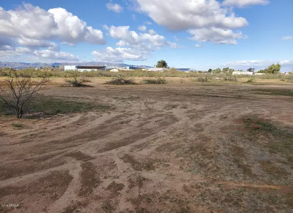 Aguila, AZ 85320,917 W Church Drive #-