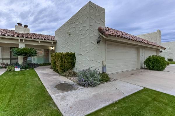 Paradise Valley, AZ 85253,5534 N 71ST Street