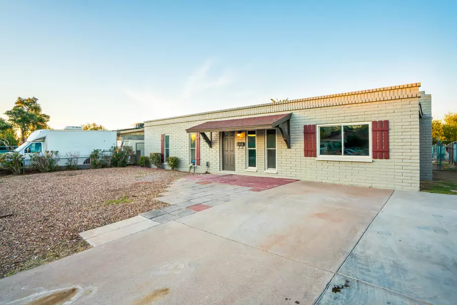 1622 W CARSON Road, Phoenix, AZ 85041