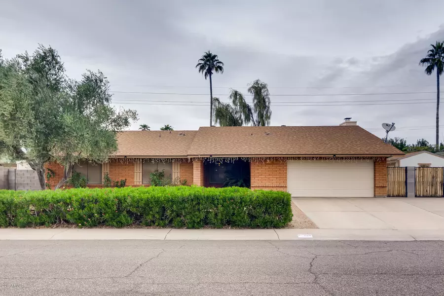 308 E KEOGH Drive, Phoenix, AZ 85022