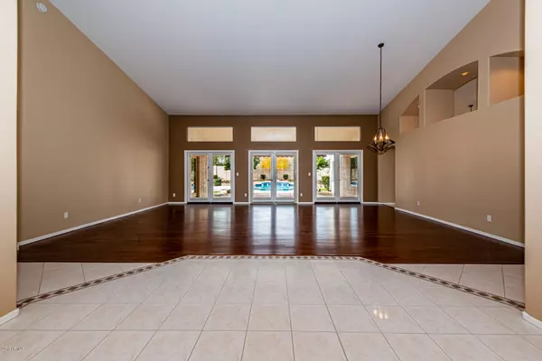 Phoenix, AZ 85032,14202 N 46TH Place